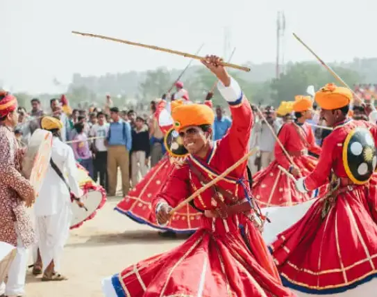 Festival Celebrating (1)